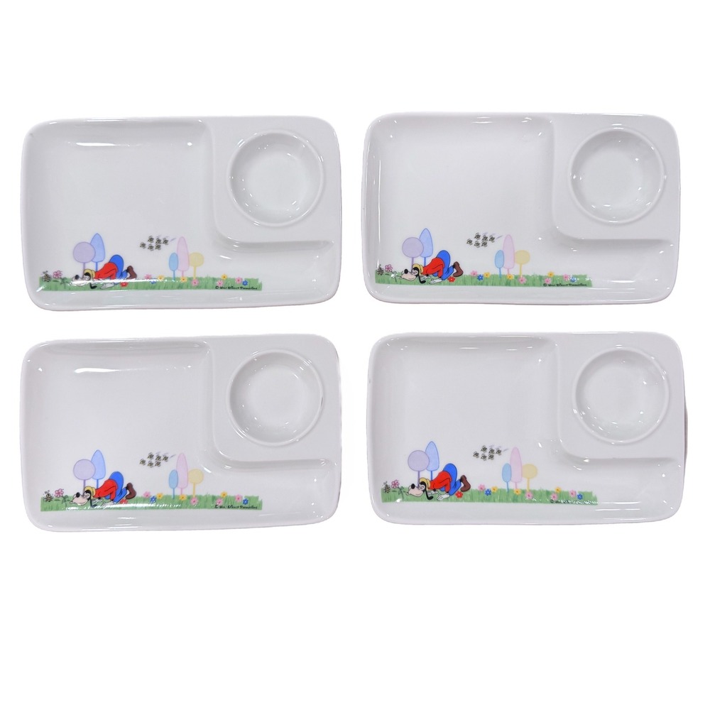 Vintage Disney Goofy Snack Plates Set of 4 Japan Ceramic Trays Walt Disney white